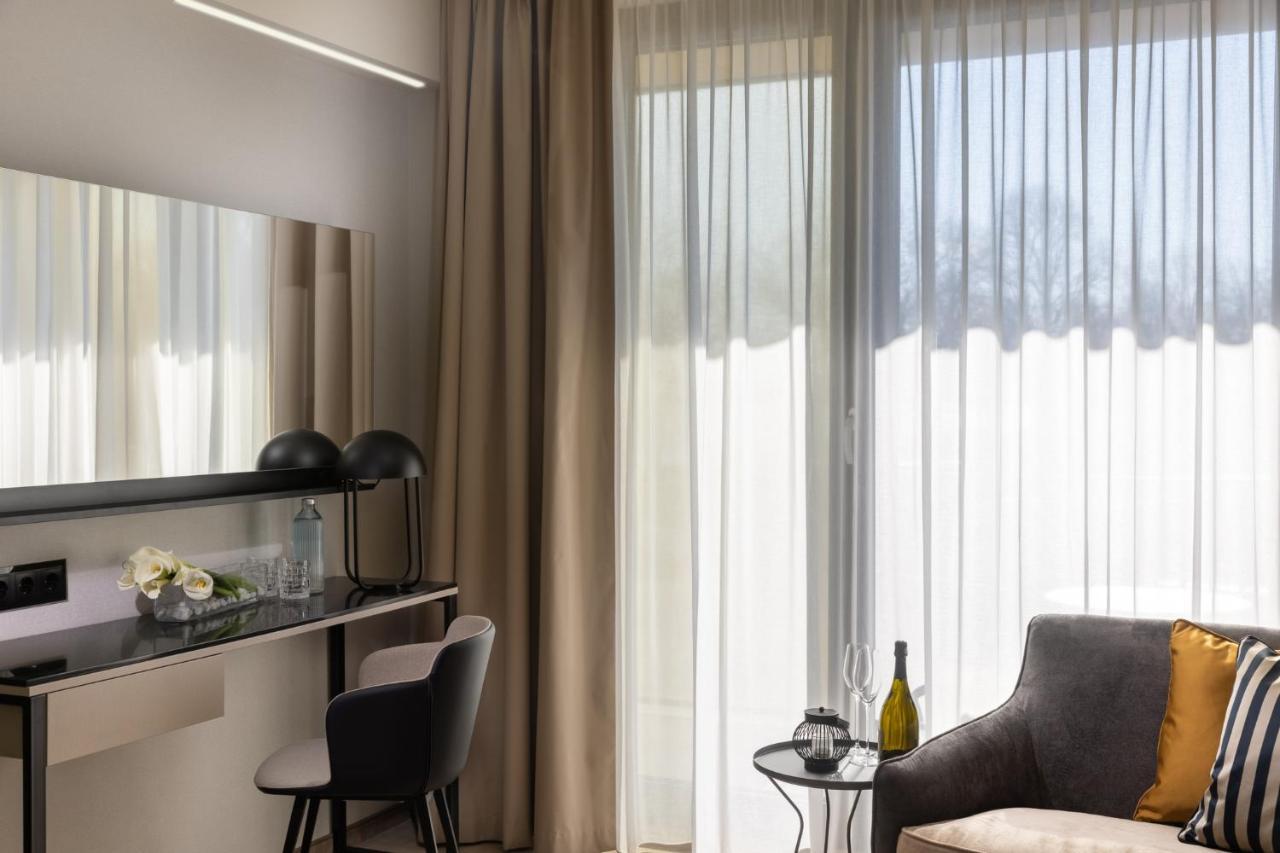 באלאטונפורד Lua Resort - Adults Only מראה חיצוני תמונה A room at the hotel