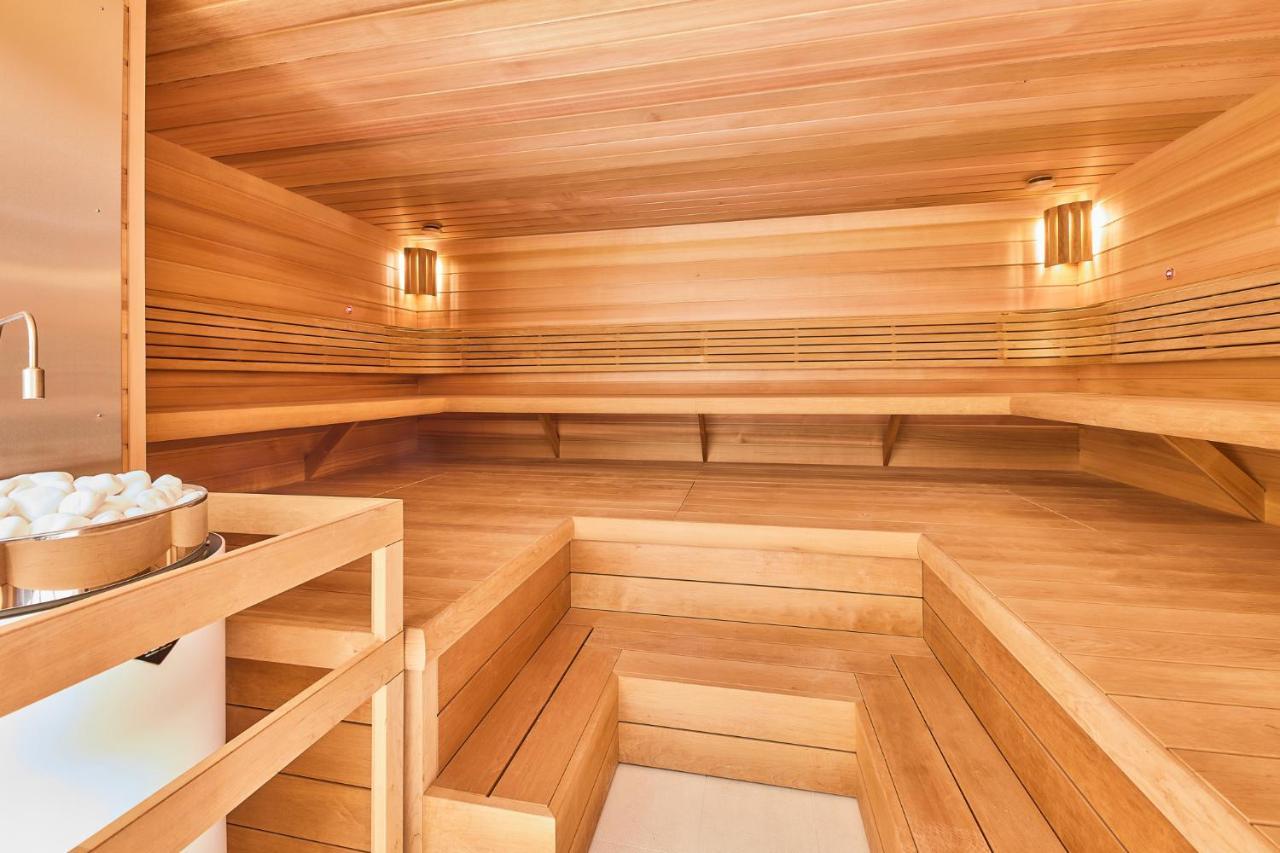 באלאטונפורד Lua Resort - Adults Only מראה חיצוני תמונה A modern Finnish sauna