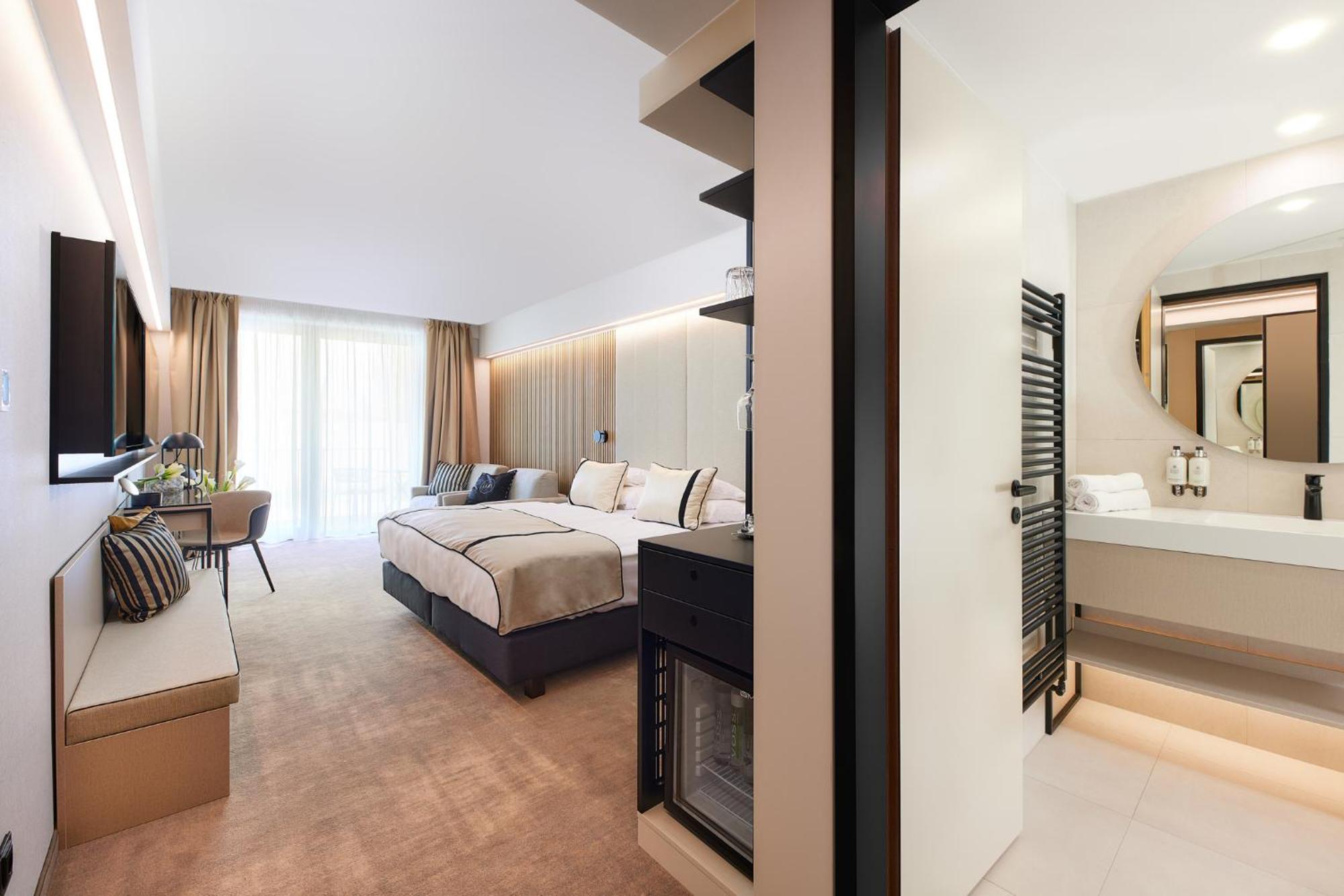 באלאטונפורד Lua Resort - Adults Only מראה חיצוני תמונה Deluxe room